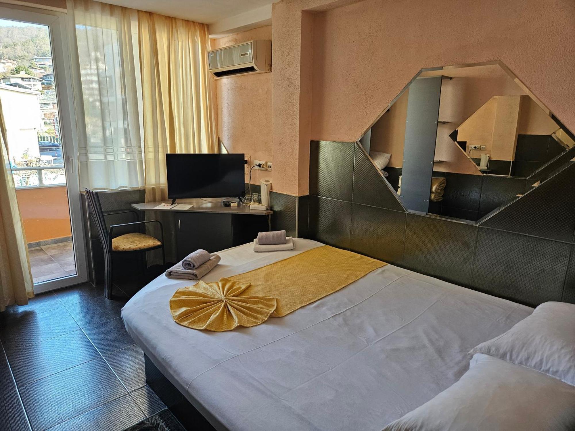 Paralax Hotel Varna Eksteriør billede